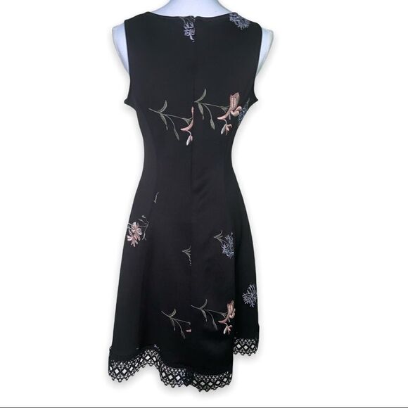 Roz & Ali Black Embroidered Fit & Flare Dress Crochet Hem 4 Cottagecore Chic - Picture 5 of 6